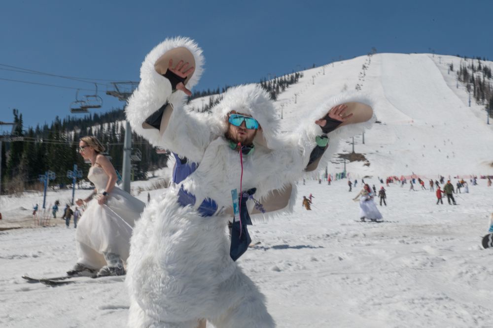 В Шерегеше провожают высокий горнолыжный сезон В Шерегеше провожают высокий горнолыжный сезон