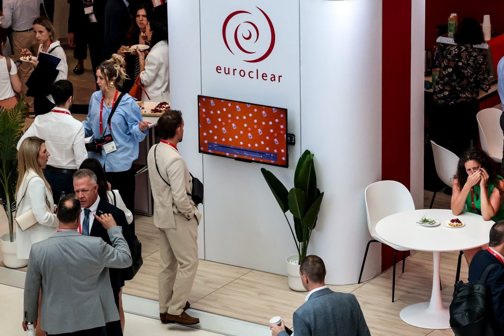 Московский суд удовлетворил иск ЦБ к Euroclear на 18,2 трлн рублей