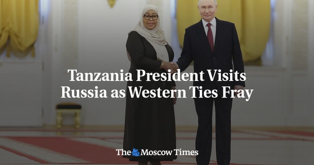 Президент Танзании посещает Россию на фоне ухудшения отношений с Западом Президент Танзании посещает Россию на фоне ухудшения отношений с Западом