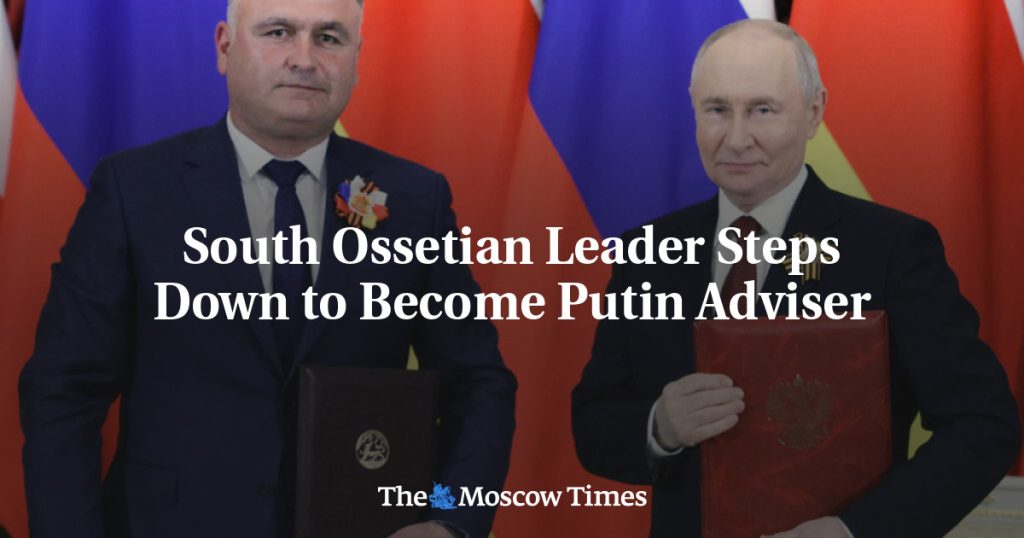 Лидер Южной Осетии уходит в отставку, чтобы стать советником Путина Лидер Южной Осетии уходит в отставку, чтобы стать советником Путина