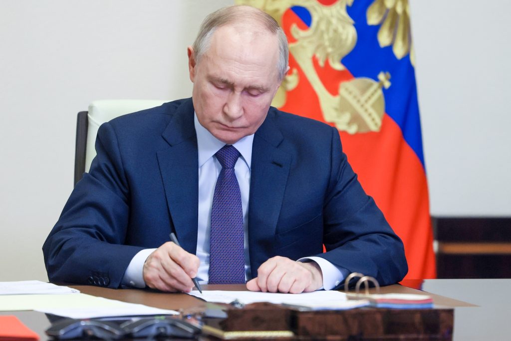 Путин подписал закон о реформе института бизнес-омбудсмена. Что изменится?