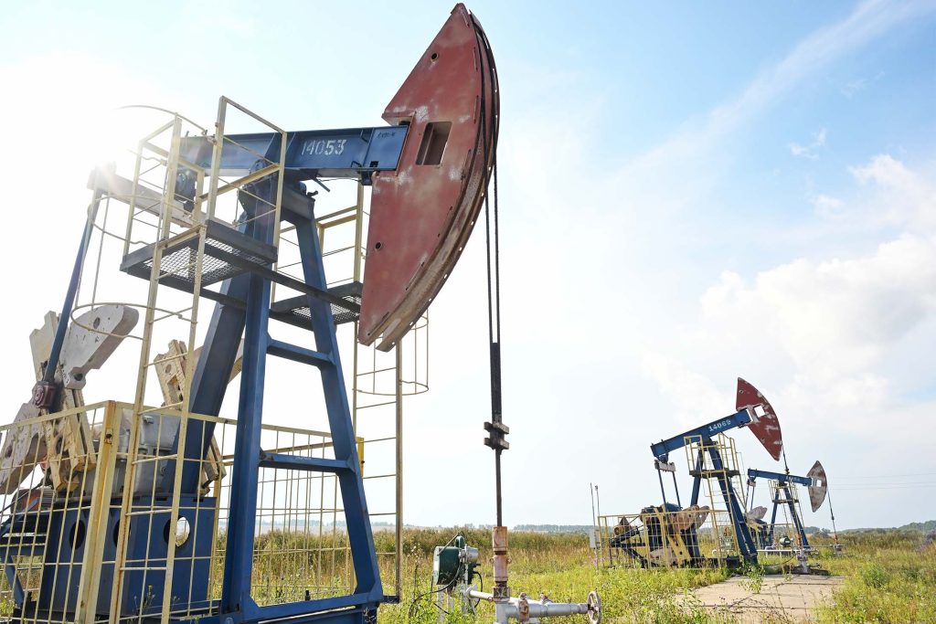 Стоимость нефти Brent опустилась ниже 83 долларов за баррель Стоимость нефти Brent опустилась ниже 83 долларов за баррель