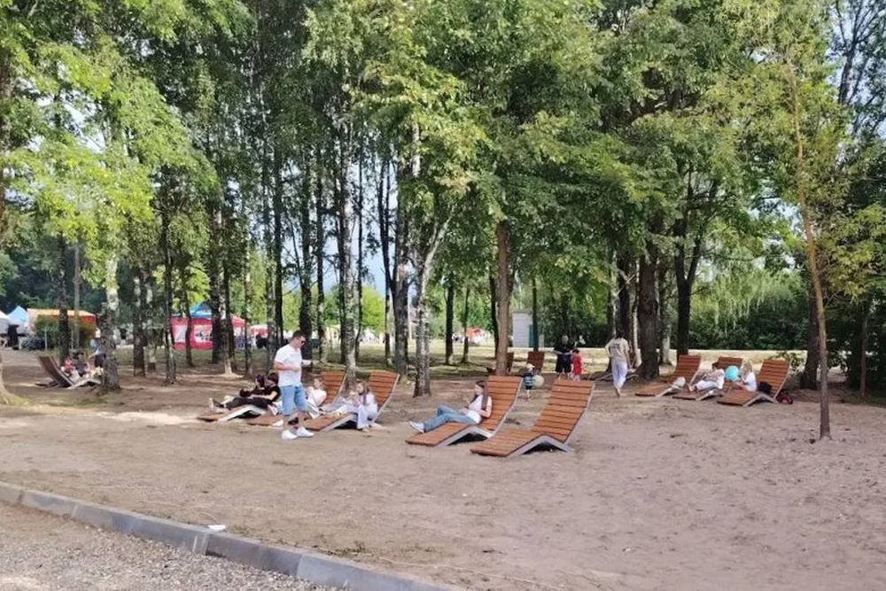 В Вологодской области благоустроили прибрежную зону Шекснинского водохранилища В Вологодской области благоустроили прибрежную зону Шекснинского водохранилища
